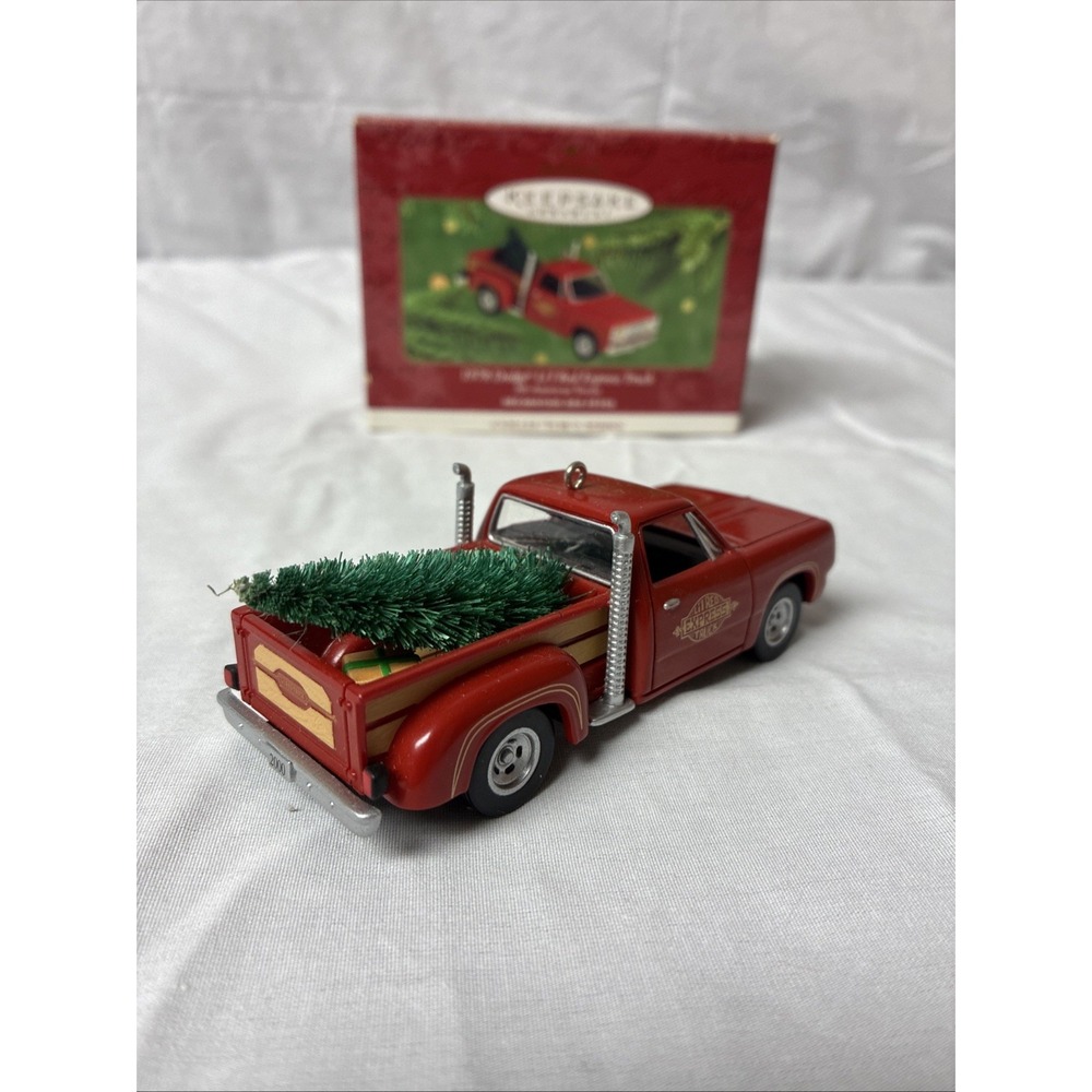 Hallmark Ornament 1978 Dodge Li'l Red Express Truck All American Trucks QX6581 - Picture 5 of 10